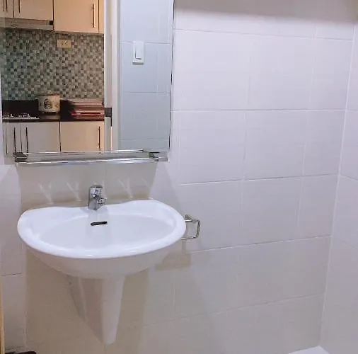 Madison's Place At Sea Moa Apartment Manila